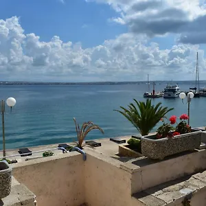 Apartament L'odore Del Mare, Preko