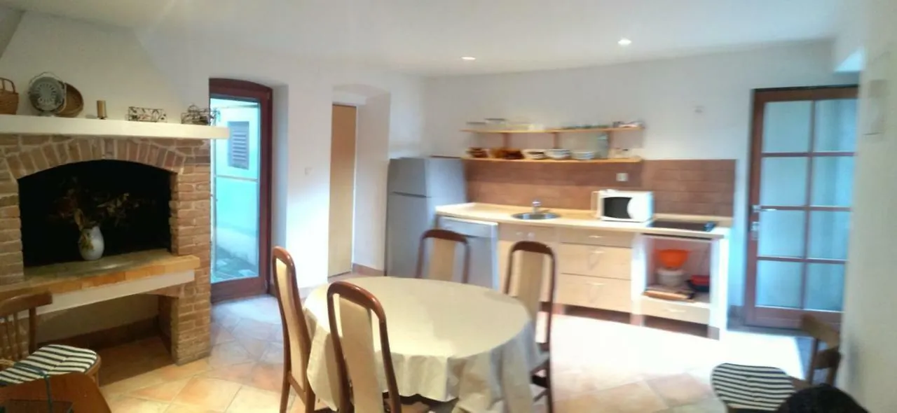 Apartment Apartman Mate Preko Croatia